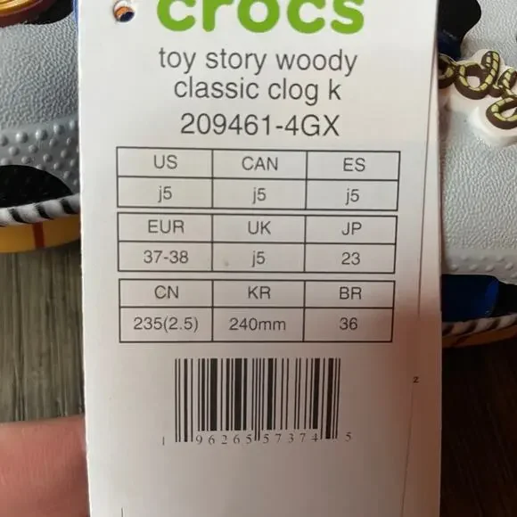 NWT Crocs Pixar Toy Story Woody size Junior 5 kids clogs